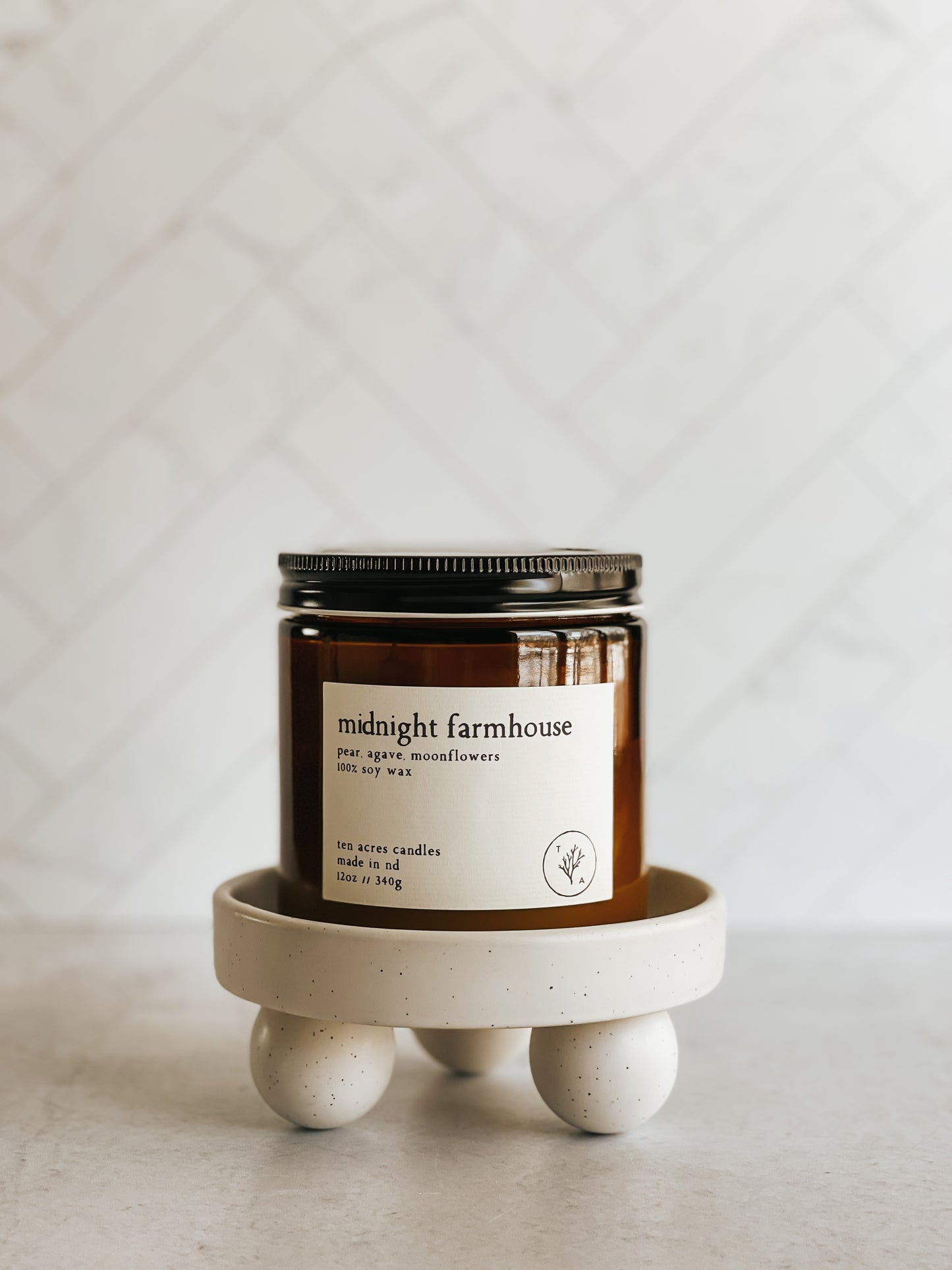 Midnight Farmhouse // 12oz soy candle