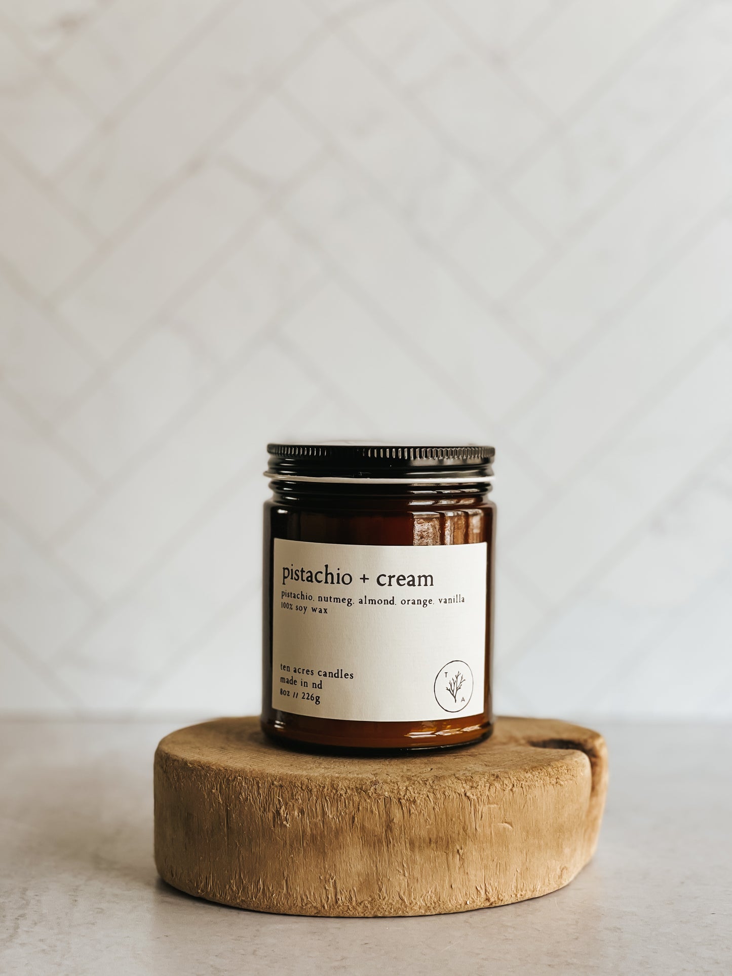 Pistachio + Cream // 8oz soy candle