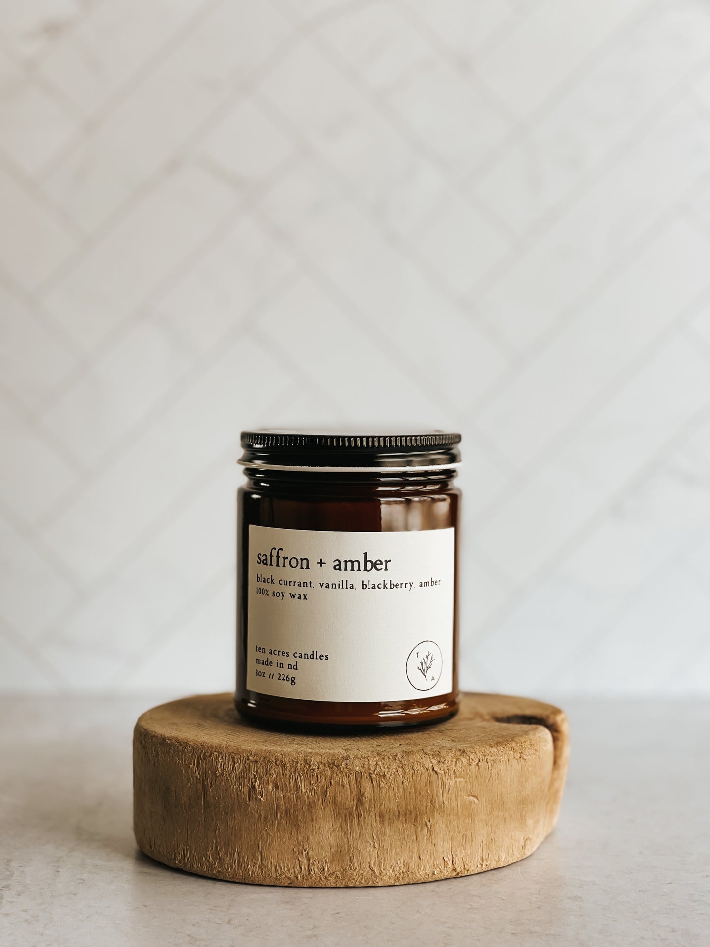 Saffron + Amber // 8oz soy candle